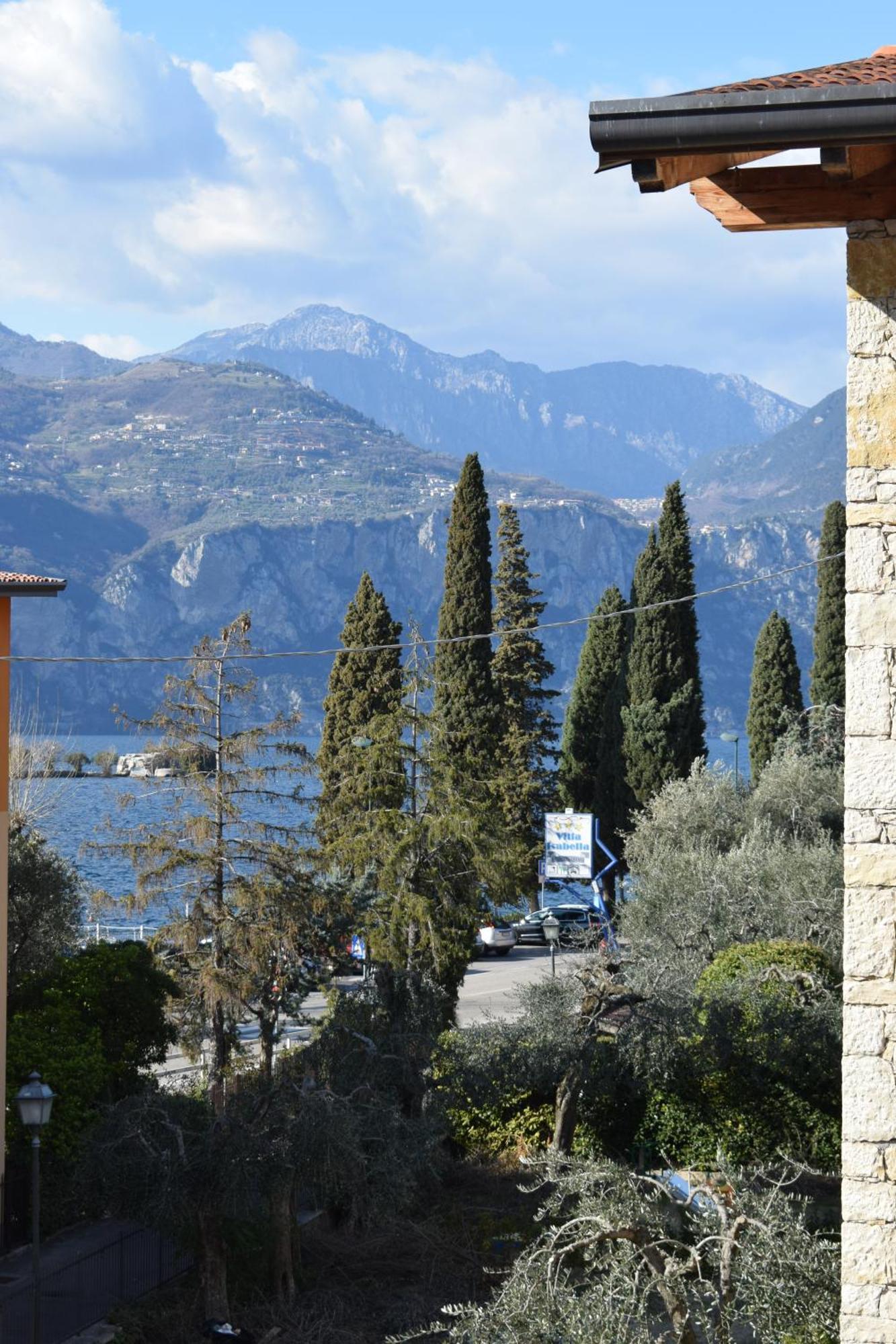 Albergo Al Pescatore Brenzone sul Garda Exterior foto