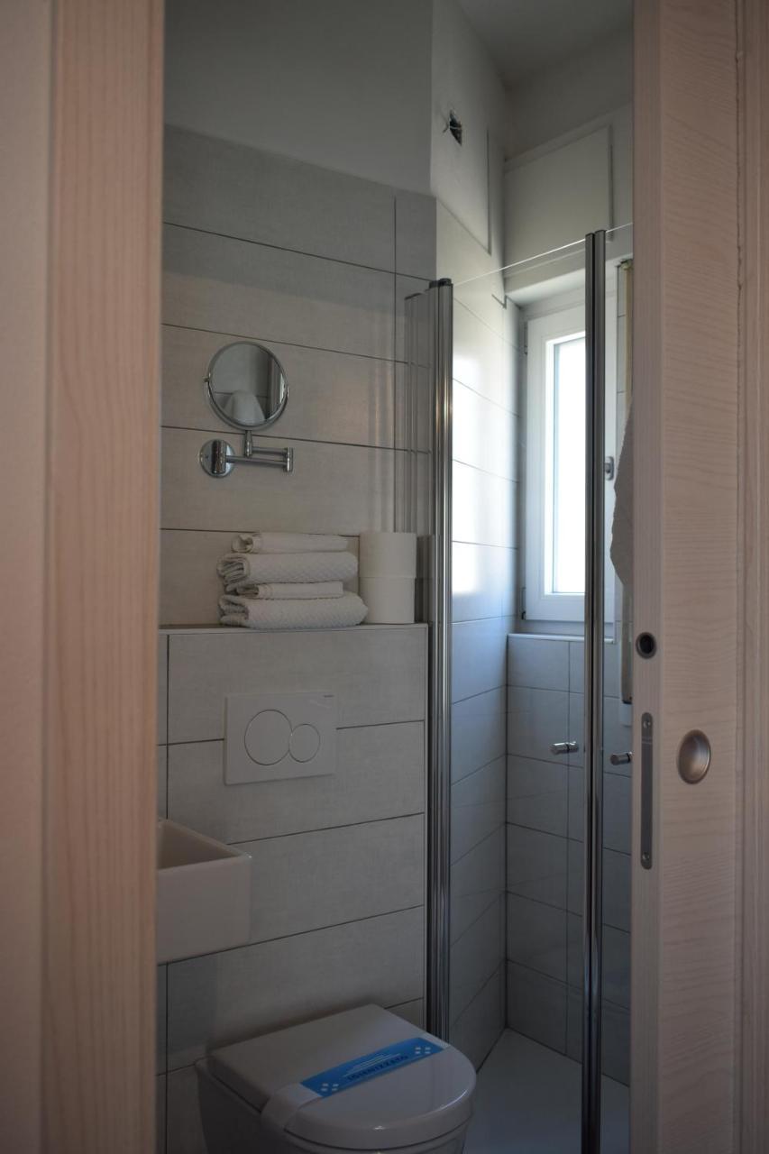 Albergo Al Pescatore Brenzone sul Garda Exterior foto